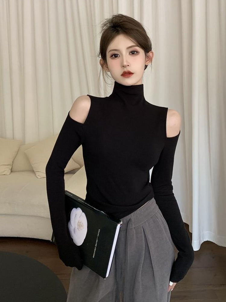 Aria Slim Fit Turtleneck Long Sleeve Top