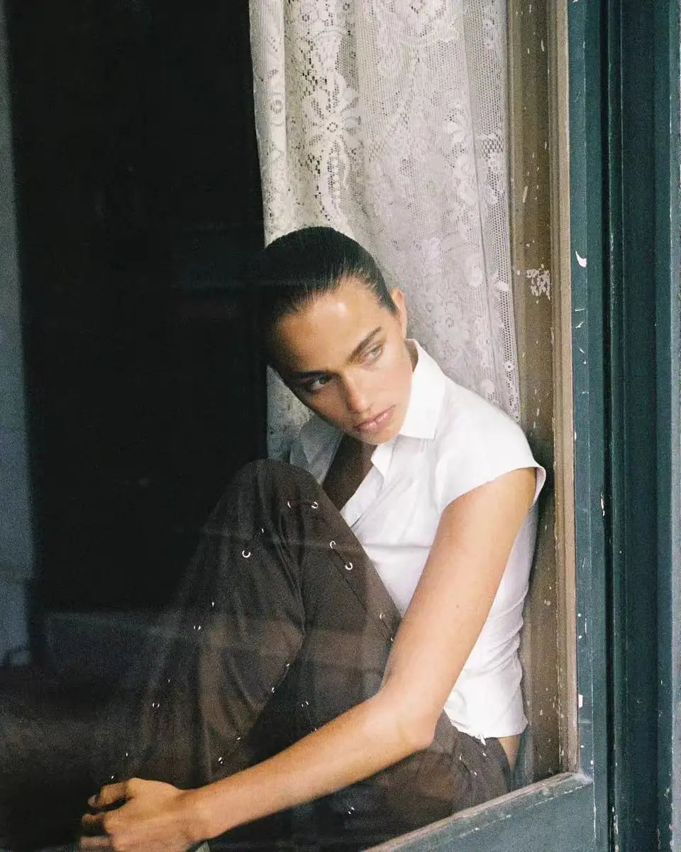 White Twisted V-Neck Short Sleeve Top